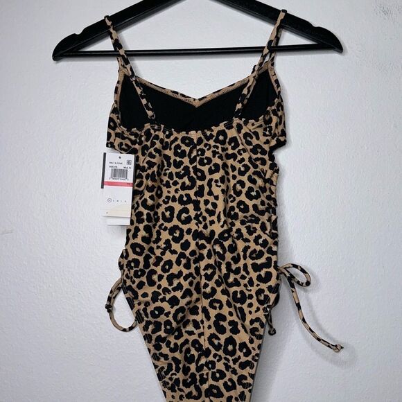 SALT & COVE Juniors Lace-Up-Sides One-Piece Swimsuit Size XS - Picture 5 of 13